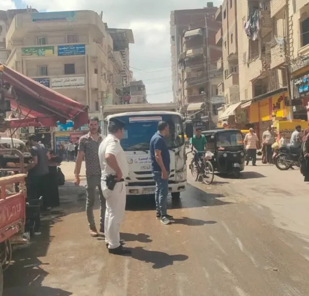 بقرار من جاكلين إزالة الإشغالات ومصادرة مكبرات الصوت المخالفة بعدد من شوارع كفر الدوار