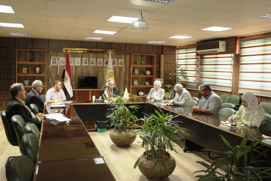 جامعة أسيوط تشهد انعقاد اجتماع مجلس إدارة وحدة تقنية البرمجيات والحاسبات