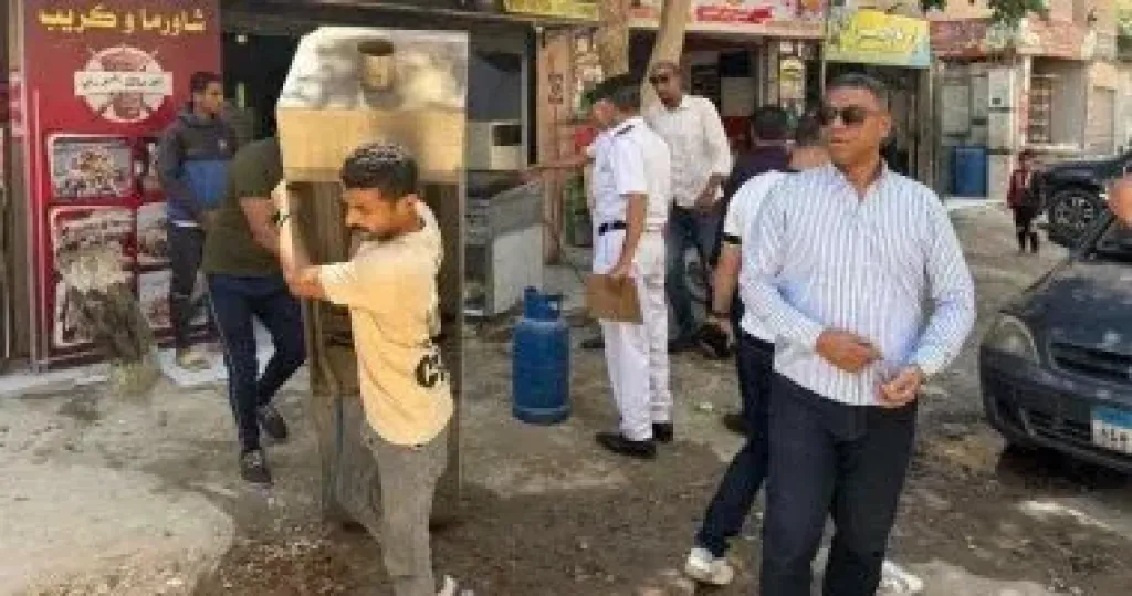 تشميع 6 محال تدار دون ترخيص بحملة مكبرة فى هضبة الأهرام