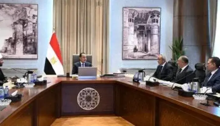رئيس الوزراء يتابع موقف الأراضي ولاية هيئة الأوقاف على مستوى الجمهورية