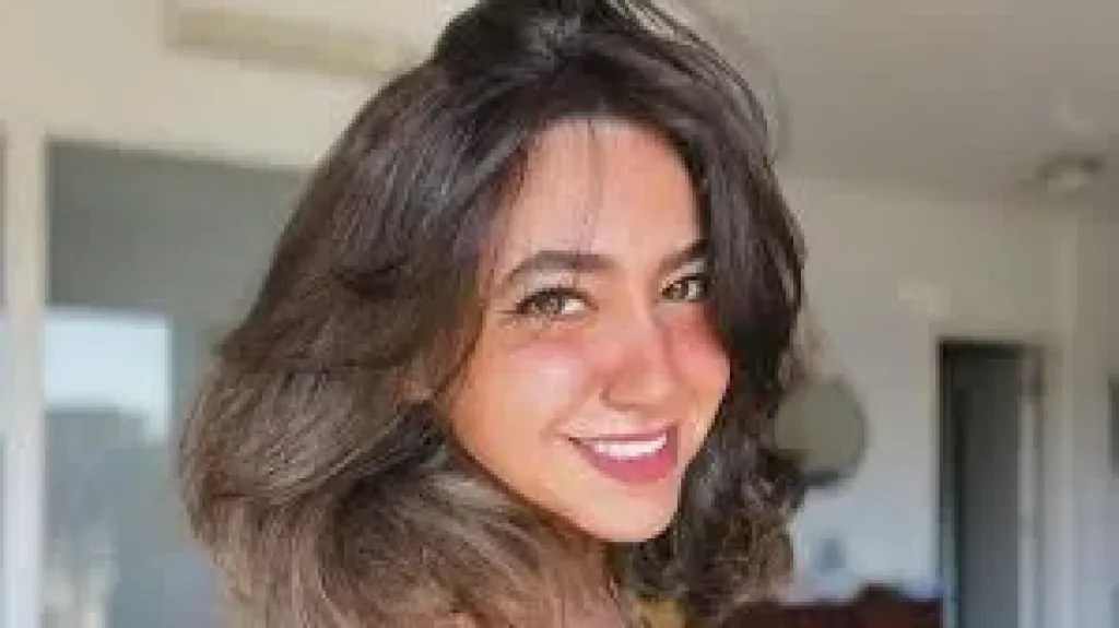 هند عبد الحليم تطرح أغنية على فين أولى تجاربها فى الغناء
