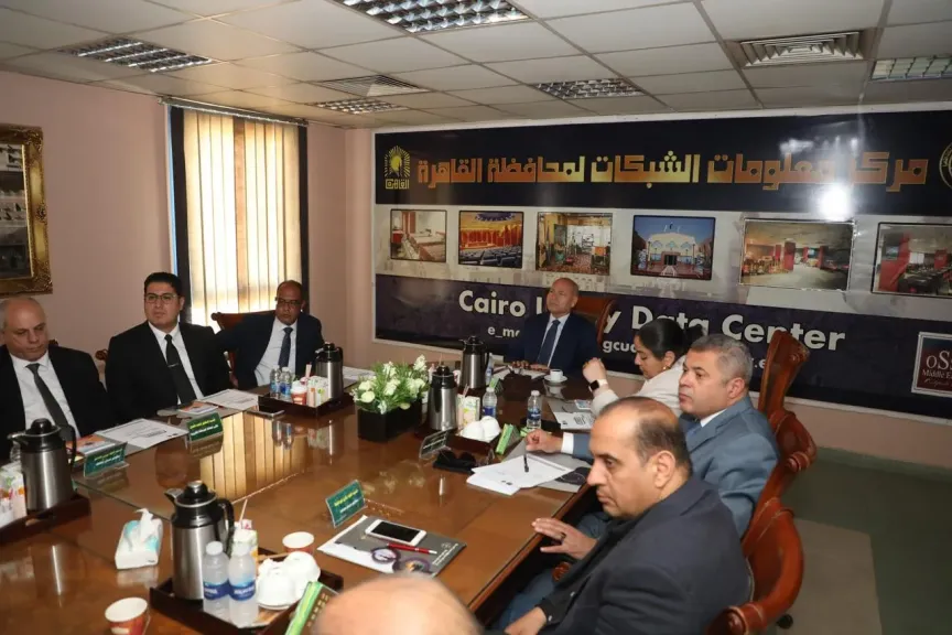 محافظ القاهرة يترأس مجلس إدارة مرافق القاهرة لاستعراض أهم الإنجازات والمشروعات التى تمت