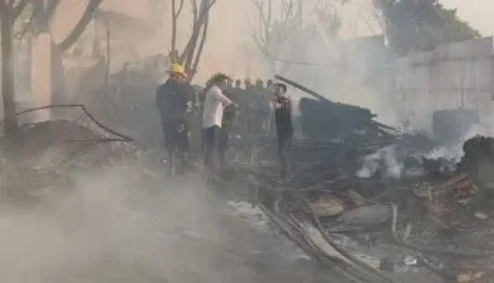 محافظة القاهرة تنفى وجود محتجزين أو مفقودين فى حريق عزبة خير الله
