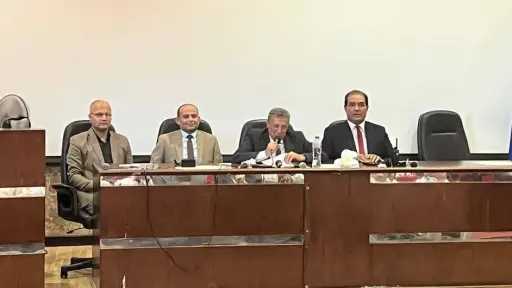 الديب يعقد اجتماعًا موسعًا بالقيادات التعليمية بالبحيرة قبل إنطلاق امتحانات الثانوية العامة