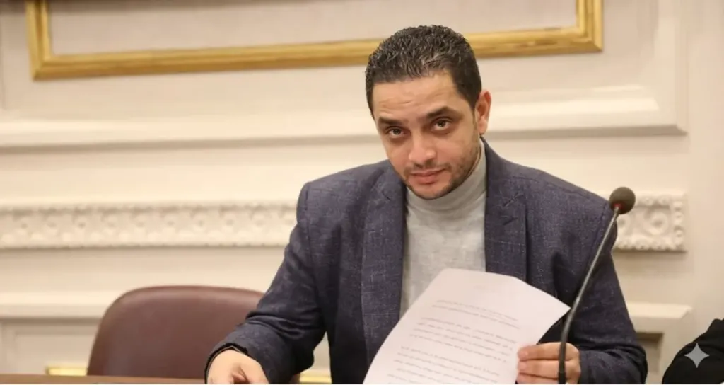 اليوم بمسجد عمر مكرم : الوداع الأخير للكاتب الصحفي مصطفى الشربيني وسط دموع الزملاء ونعي السلطات