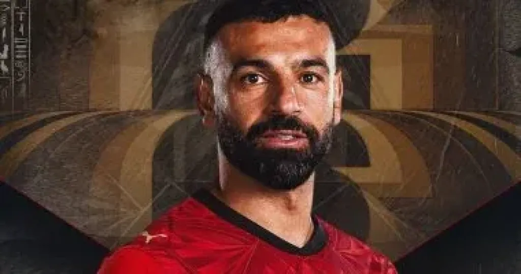 بعثة منتخب مصر تحتفل بعيد ميلاد القائد محمد صلاح في معسكر المونديال