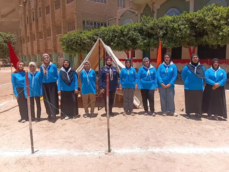 محافظ أسيوط: تطوير مقاعد لخدمة المترددين وتنفيذ ورشة للرسم الجداري بمركزي التنمية
