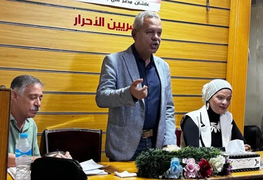 المصريين الأحرار بالسويس يواصل دعم مبادرة «بداية» بندوة «ابنِ نفسك» لتعزيز التنمية البشرية وبناء القدرات