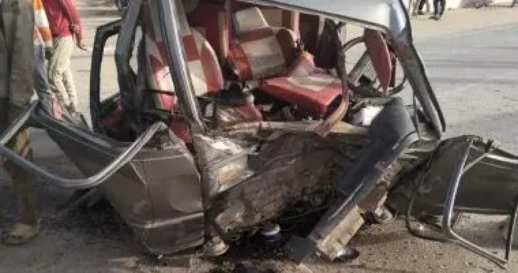إصابة 3 أشخاص إثر حادث تصادم سيارتين بالإسماعيلية