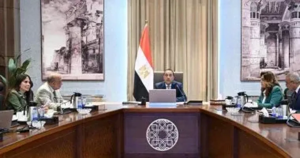 رئيس الوزراء يتابع موقف تعديلات قانون التصالح فى مخالفات البناء وإتاحة تيسيرات