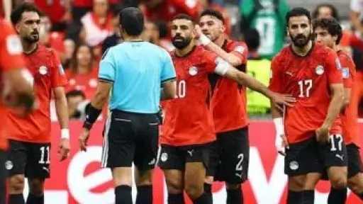 منتخب مصر ضد نيوزيلندا.. تبديل اضطرارى بخروج حمدى فتحى للإصابة ونزول ربيعة