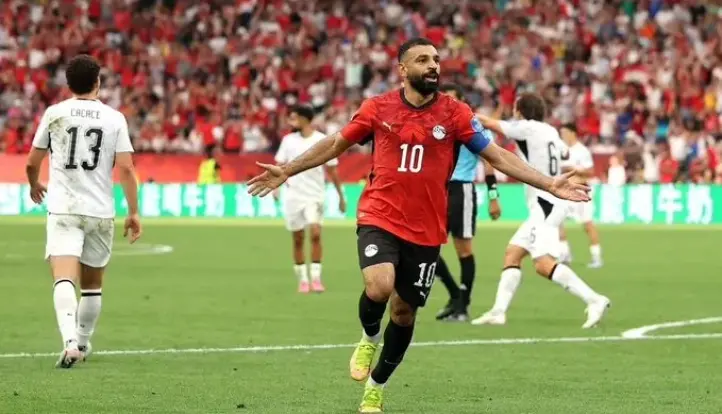 هدف يتجاوز هز الشباك.. تيري هنري يتغنى بشخصية محمد صلاح