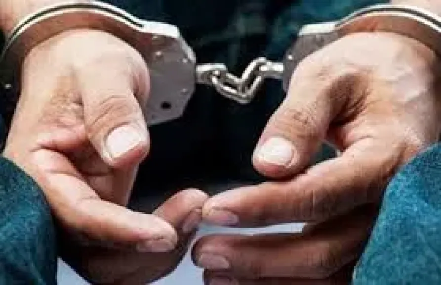 ضبط المتهم بأفعال خادشة للحياء أمام الفتيات بالإسكندرية.. فيديو