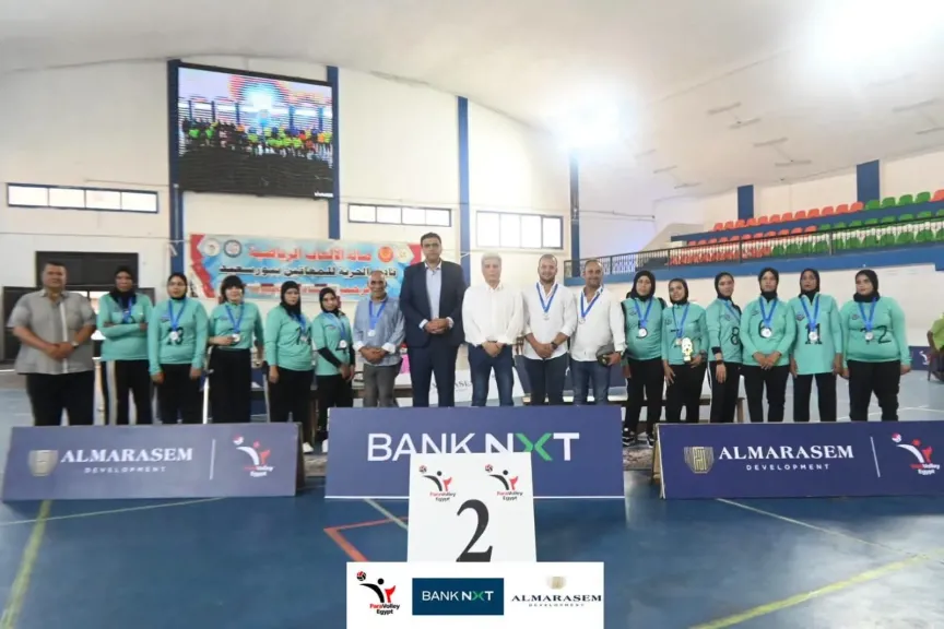 محافظ أسيوط يهنئ سيدات بترول أسيوط للكرة الطائرة جلوس بعد التتويج بوصافة الدوري