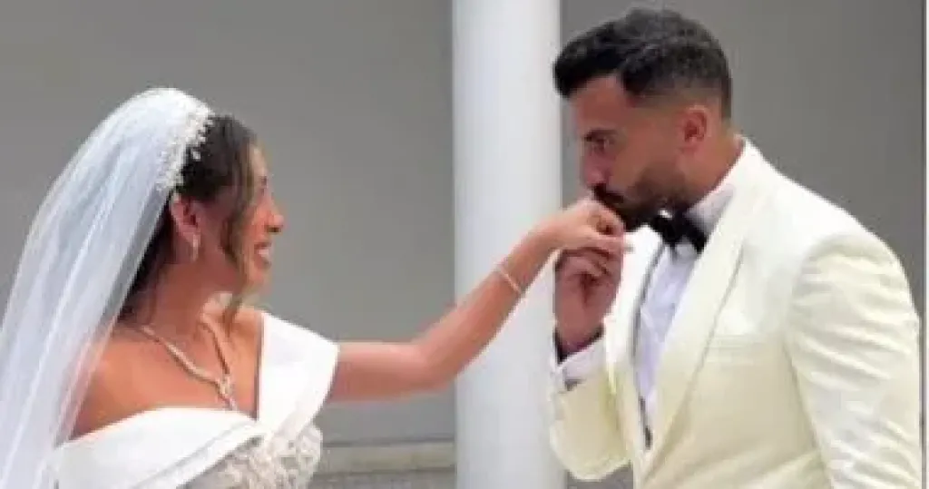 ”كل يوم بيعدى تزيد غلاوتك”.. يوسف حشيش يحتفل بعيد زواجه الأول من منة القيعى