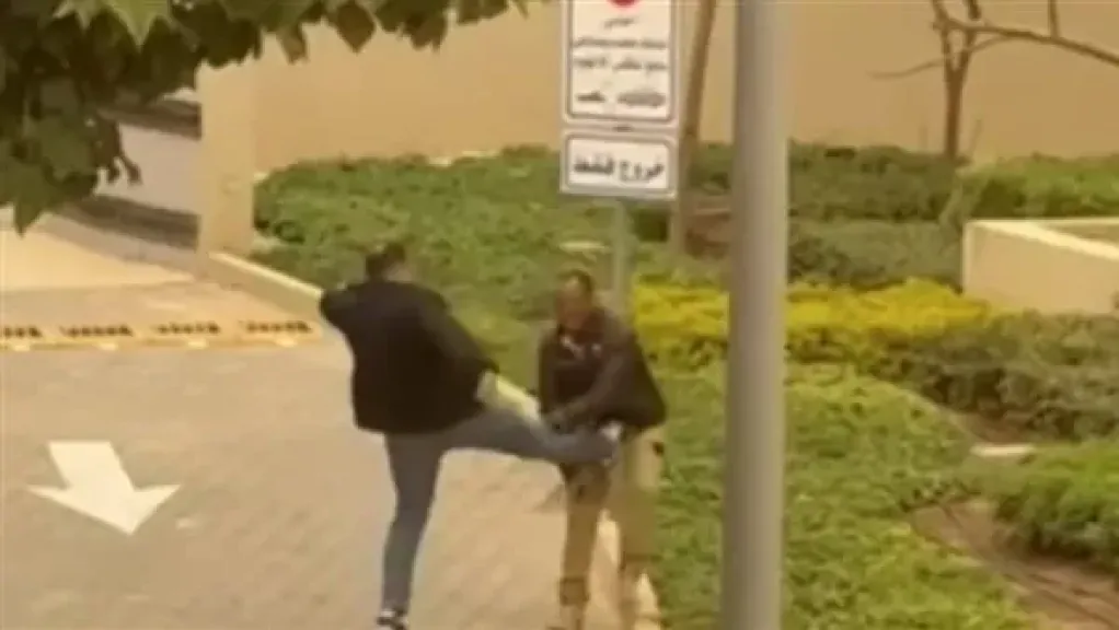تعرف على موعد محاكمة رجل الأعمال المتهم بالاعتداء على فرد الأمن بالتجمع