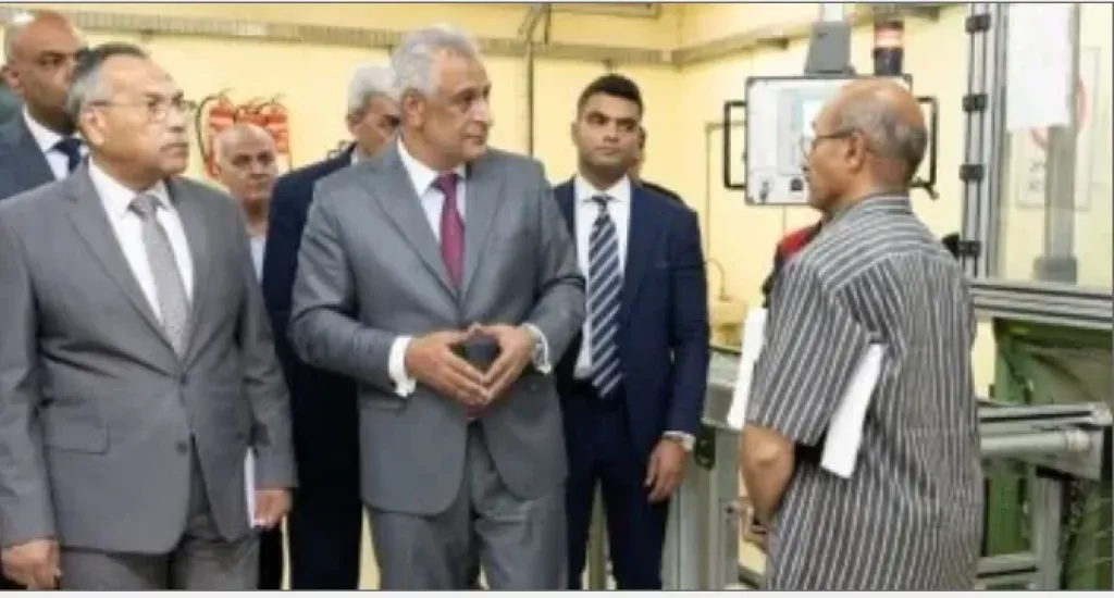 وزير الإنتاج الحربي :يتابع سير العمل بشركة أبو زعبل للصناعات المتخصصة
