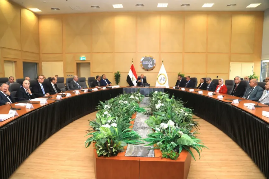 وزير النقل يترأس  الجمعية العمومية  للشركة القابضة  لمشروعات الطرق والكباري والأعمال البحرية