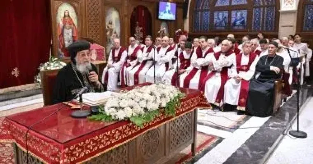 البابا تواضروس يزور مزارى كاروز الديار المصرية والقمص ميخائيل إبراهيم بالكاتدرائية