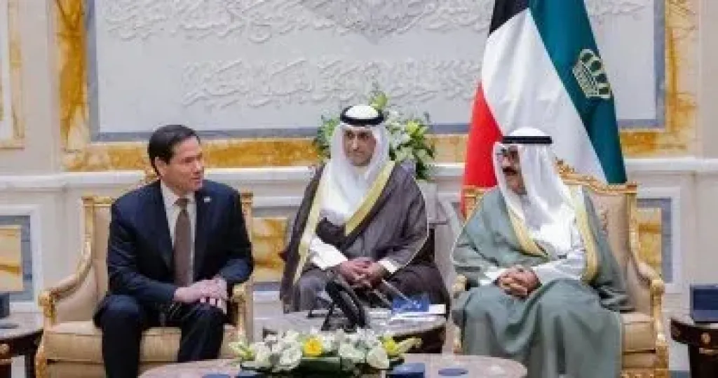 أمير الكويت ووزير الخارجية الأمريكي يبحثان مستجدات الأوضاع في الشرق الأوسط