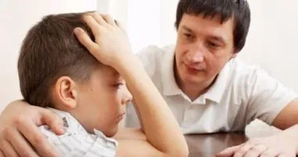 هل تؤثر السوشيال ميديا على دور الأسرة في التربية؟.. أمين الفتوى يوضح