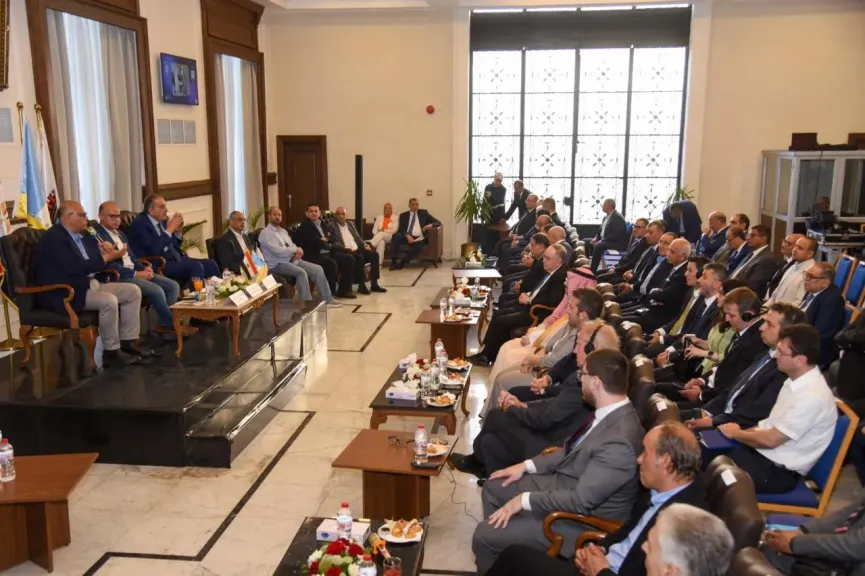 وزير الاستثمار ومحافظ الإسكندرية في حوار مفتوح مع المستثمرين لبحث تطوير مناخ الأعمال