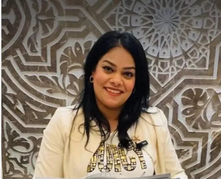 الباحثة كريمة أبو زيد تناقش رسالة ماجستير حول دور المنصات الإخبارية في تعزيز الوعي القانوني