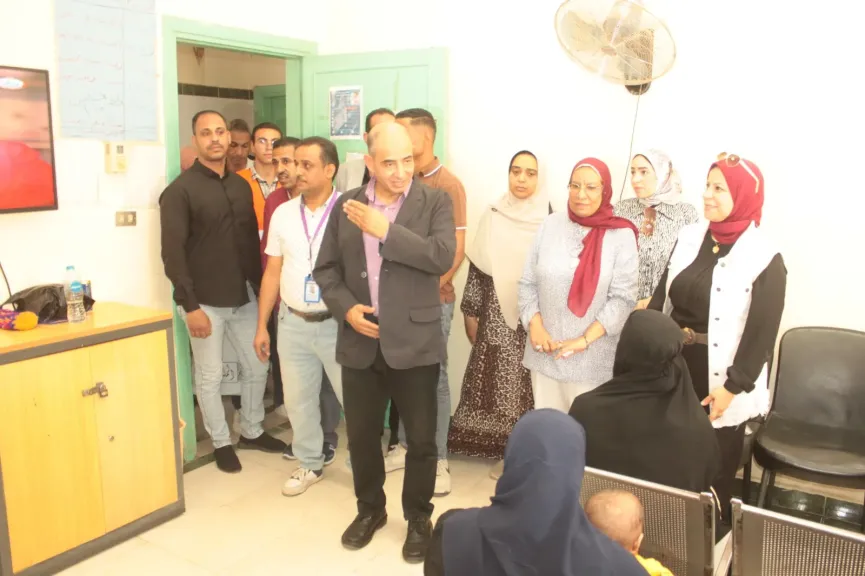 للمبادرة الرئاسية ”الألف يوم الذهبية لتنمية الأسرة المصرية بجامعة أسيوط .