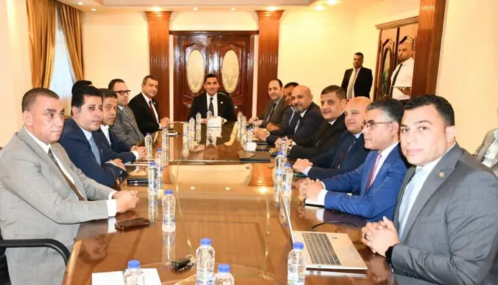 وزير الشباب والرياضة يجتمع مع اللجنة العليا للاستثمار لمتابعة ملفات التطوير وتعزيز الشراكات