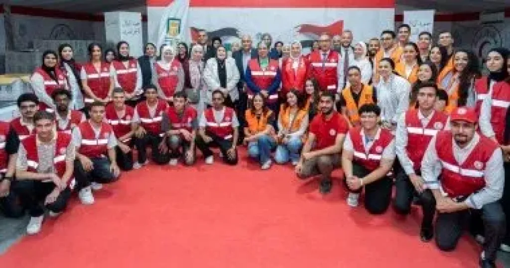 الهلال الأحمر المصري يشارك بمبادرة ”من المرأة المصرية إلى شقيقتها الفلسطينية”