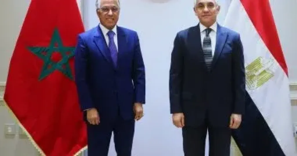 وزير العدل يستقبل سفير المملكة المغربية لبحث تطوير التعاون القضائي المشترك