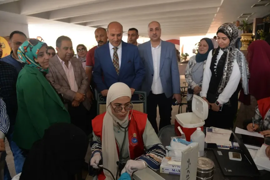 محافظ أسيوط يشهد انطلاق الحملة القومية للتبرع بالدم ويدعو المواطنين للمشاركة