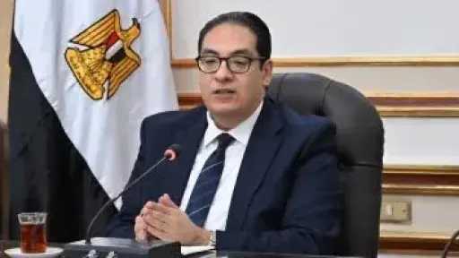 رئيس جامعة القاهرة: مسيرة كلية الحقوق صنعت ملامح الحياة القانونية فى مصر