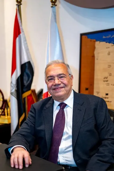 المصريين الأحرار يطالب الحكومة بكشف تكلفة تعيين 22 مستشارًا بوزارة الإعلام