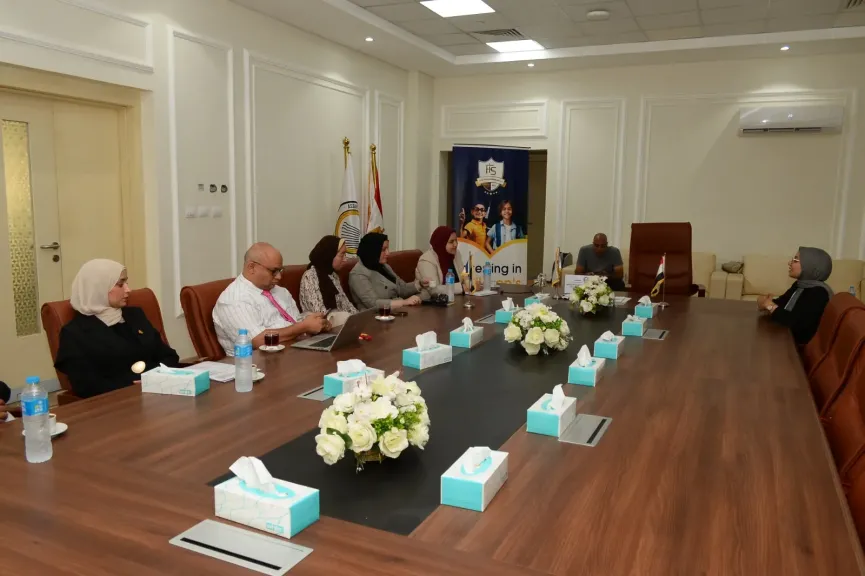 من الجامعة إلى سوق العمل مباشرة.. مدارس ”فرست الدولية للغات” تُجري المقابلات