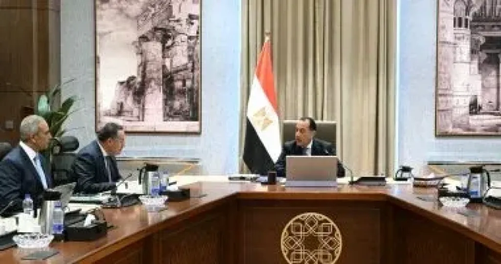 مدبولى: توجيهات رئاسية بالارتقاء بمنظومة الرعاية الصحية وتطوير الخدمات الطبية
