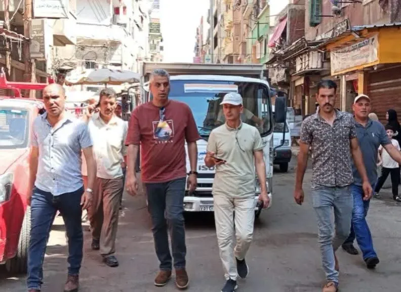 إزالة 350 إشغال طريق وتشميع 5 محلات مخالفة بكفر الدوار