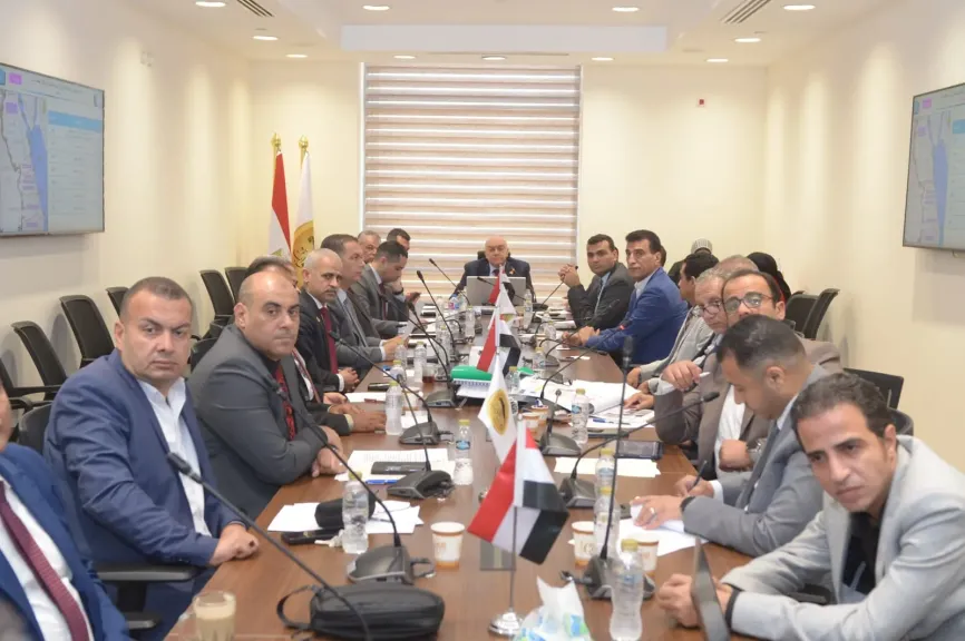 نقل النواب تناقش ملفات الطرق في قنا والبحر الأحمر.. وقرقر: هدفنا تحويل خطط الدولة التنموية إلى واقع ملموس