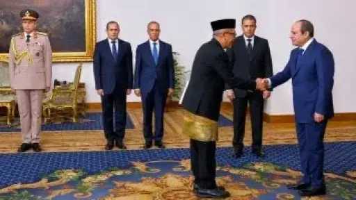 سفير إندونيسيا يقدم أوراق اعتماده للرئيس السيسى ويتعهد بمواصلة تعزيز العلاقات