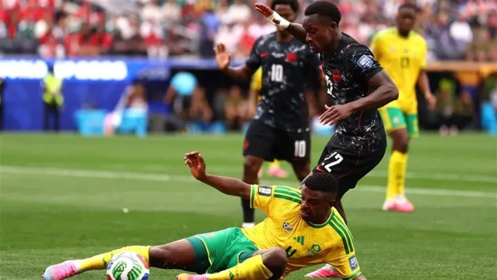 لاعب كندا يطالب زملاءه بعدم الخوف من المغرب في كأس العالم