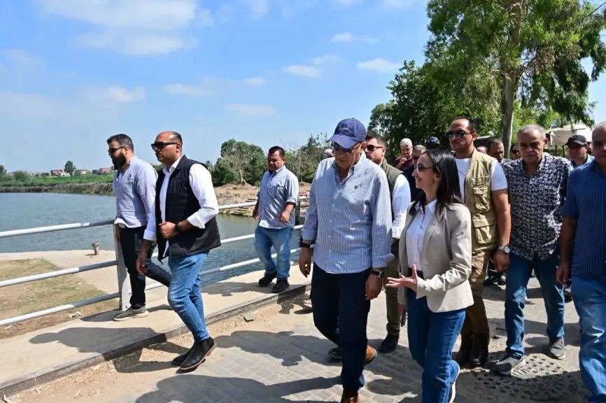 وزير الري يبحث مع محافظ البحيرة جاهزية المنظومة المائية خلال موسم أقصى الاحتياجات