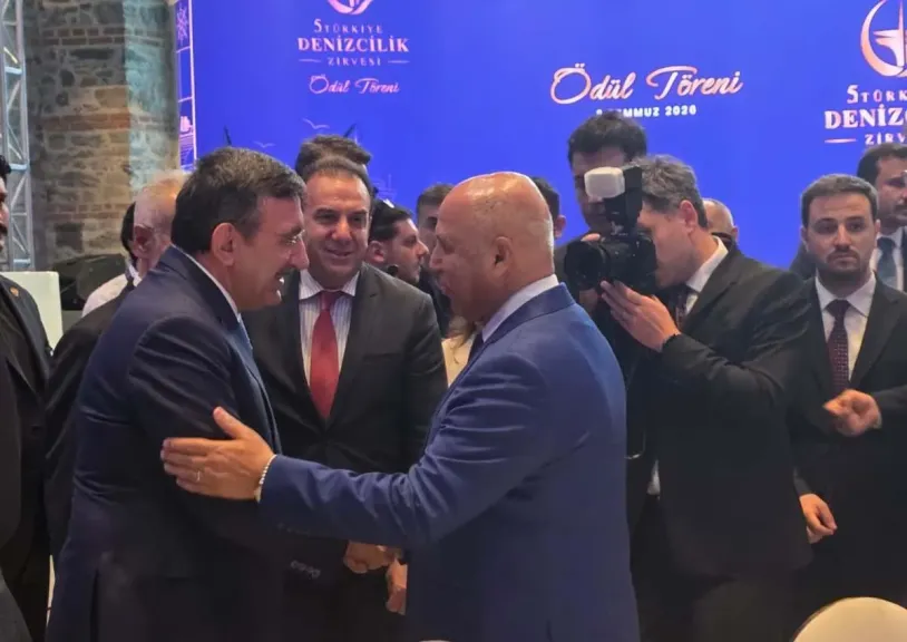 كامل الوزير يلتقي نائب الرئيس التركي في إسطنبول لبحث تعزيز التعاون في النقل واللوجستيات