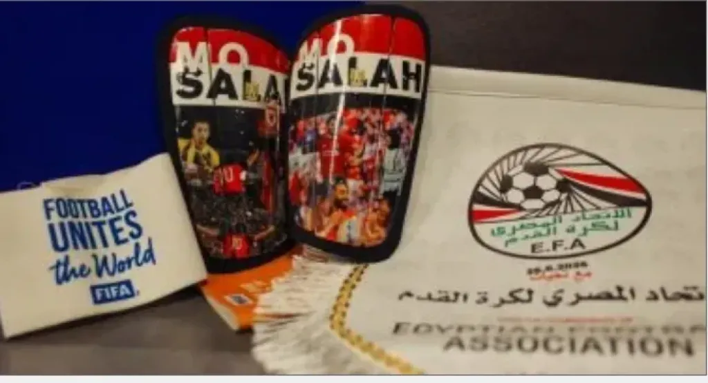 مصحف عبد المنعم وعائلة صلاح إمام.. أبرز لقطات لاعبي المنتخب من غرفة الملابس