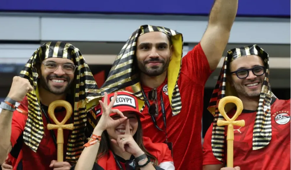 بالزى الفرعونى الجماهير المصرية تزين ملعب مواجهة أستراليا في كأس العالم 2026
