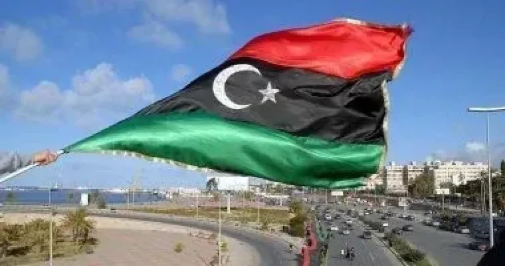طائرة «درون» تستهدف خزان «النافتا» في مصفاة الزاوية الليبية.. تفاصيل