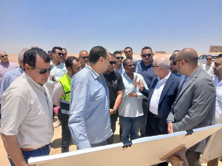 وزيرة الإسكان تتابع مستجدات ملف توفيق أوضاع الأراضي المضافة للمدن الجديدة |صور