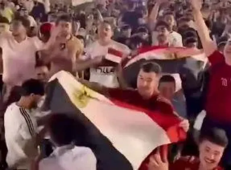 هتافات تدوي في العاصمة السورية دمشق فور إعلان فوز المنتخب المصري على نظيره الأسترالي