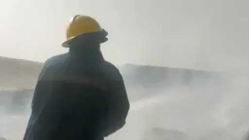 السيطرة على حريق بمخلفات بجوار مصنع ملابس بشبرا الخيمة دون خسائر بشرية