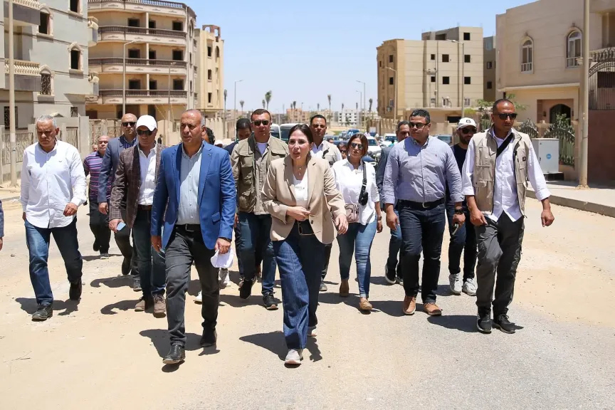 وزيرة الإسكان تتفقد مشروع سكن العاملين المنتقلين إلى العاصمة الجديدة بمدينة بدر ( صور )