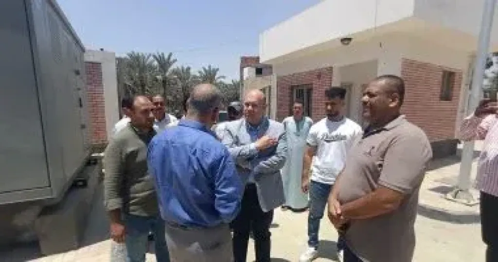 نائب محافظ الجيزة يتفقد معدلات تنفيذ مشروعات الصرف الصحى بدهشور